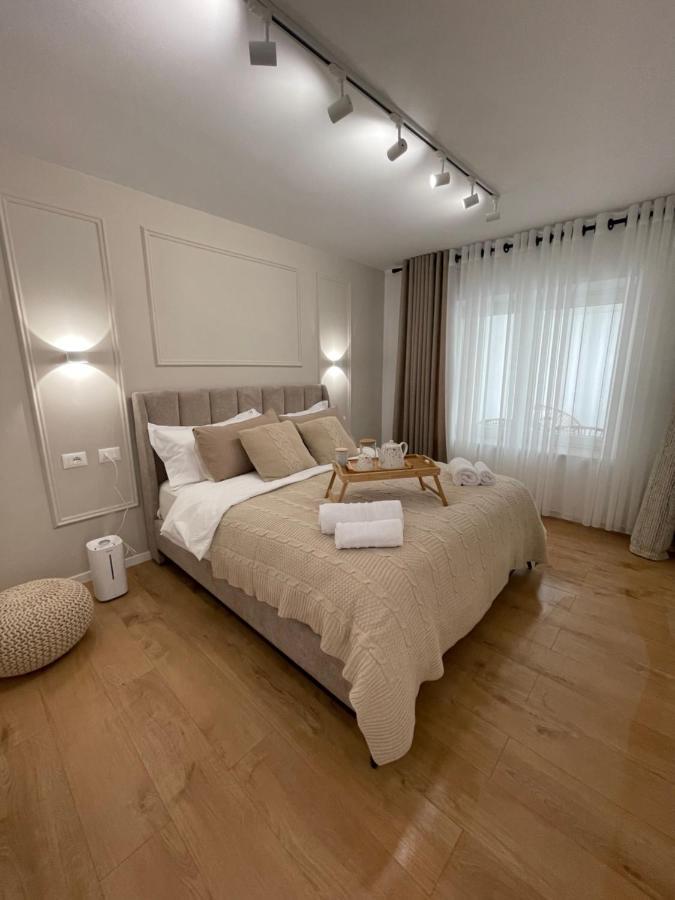 Square Inn Tirana City Center Экстерьер фото