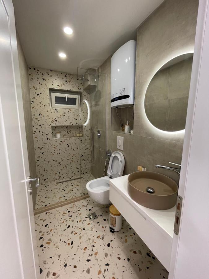 Square Inn Tirana City Center Экстерьер фото