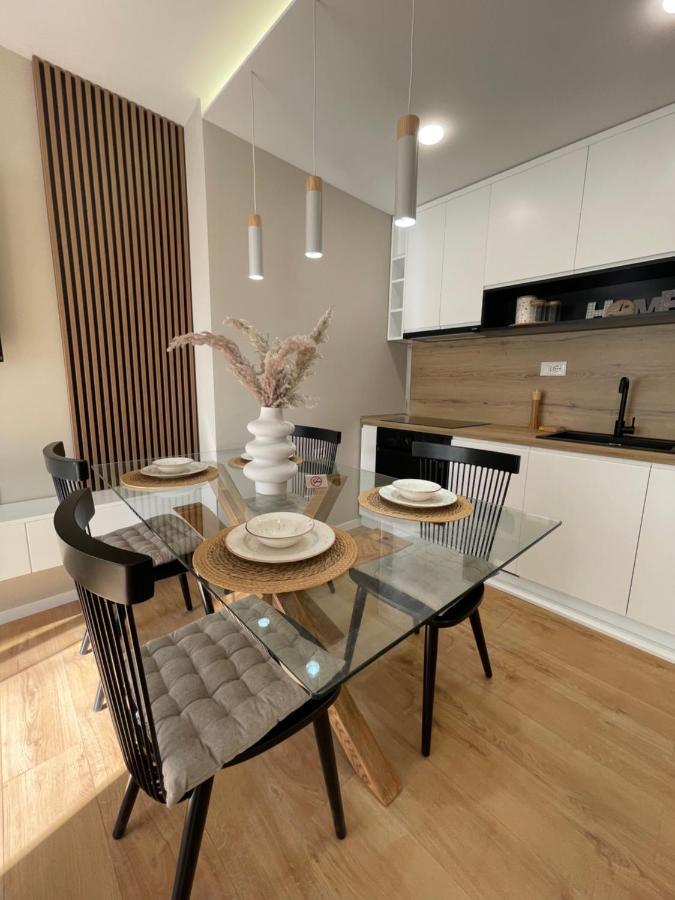 Square Inn Tirana City Center Экстерьер фото