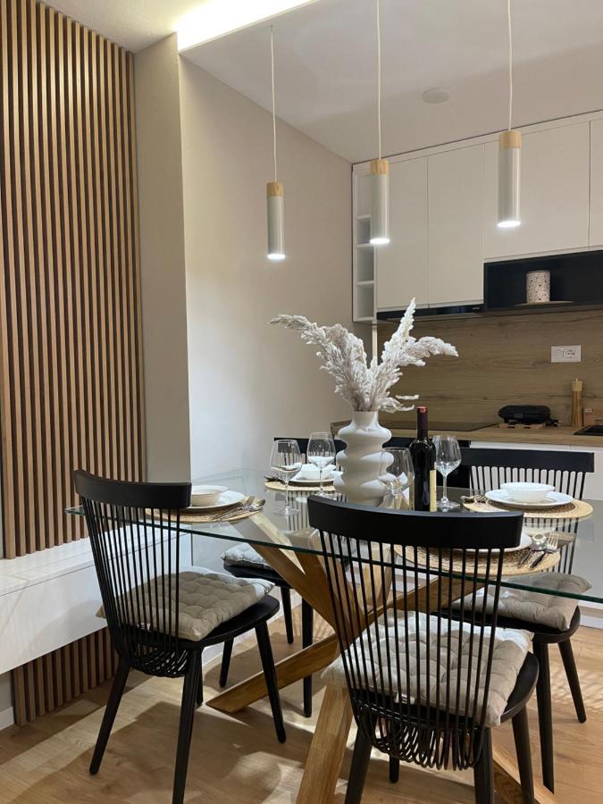 Square Inn Tirana City Center Экстерьер фото