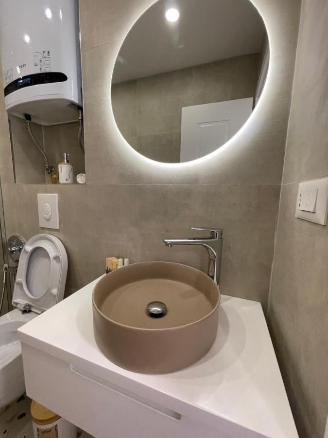 Square Inn Tirana City Center Экстерьер фото