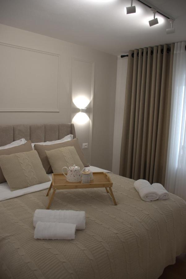 Square Inn Tirana City Center Экстерьер фото