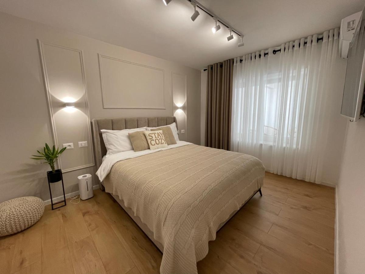 Square Inn Tirana City Center Экстерьер фото