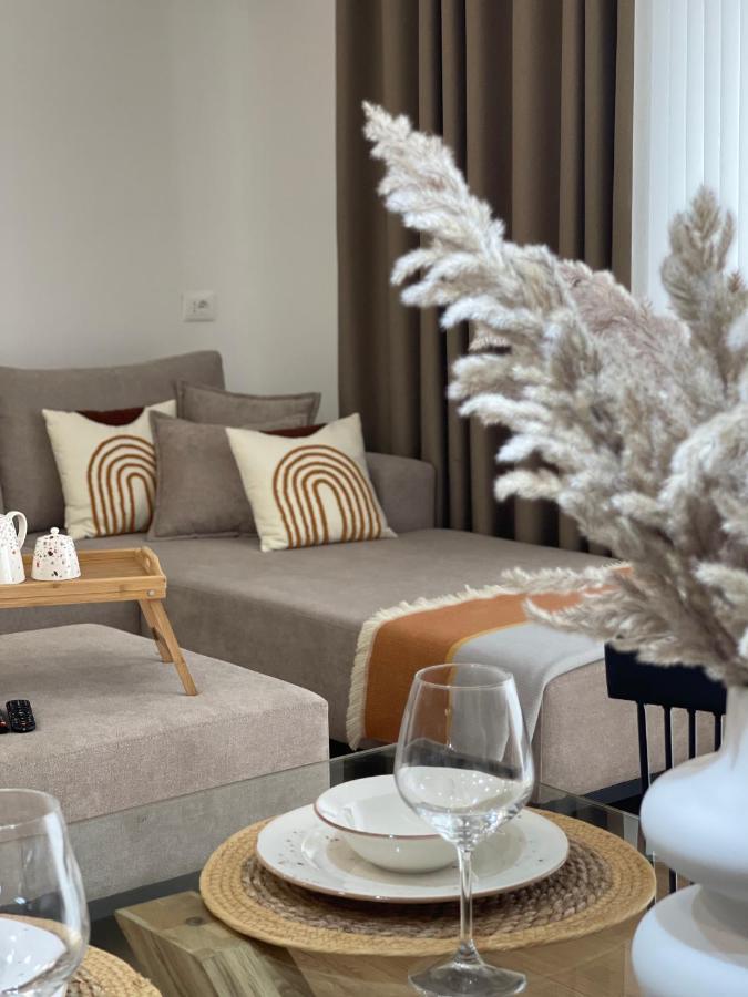 Square Inn Tirana City Center Экстерьер фото